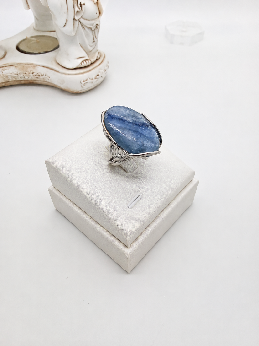 Anello in argento 925 rodiato regolabile con cianite blu naturale