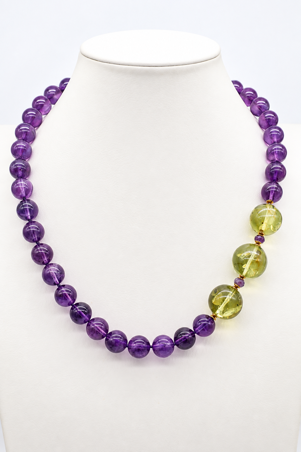 Collana Medea in ametista e ambra verde con pietre naturali