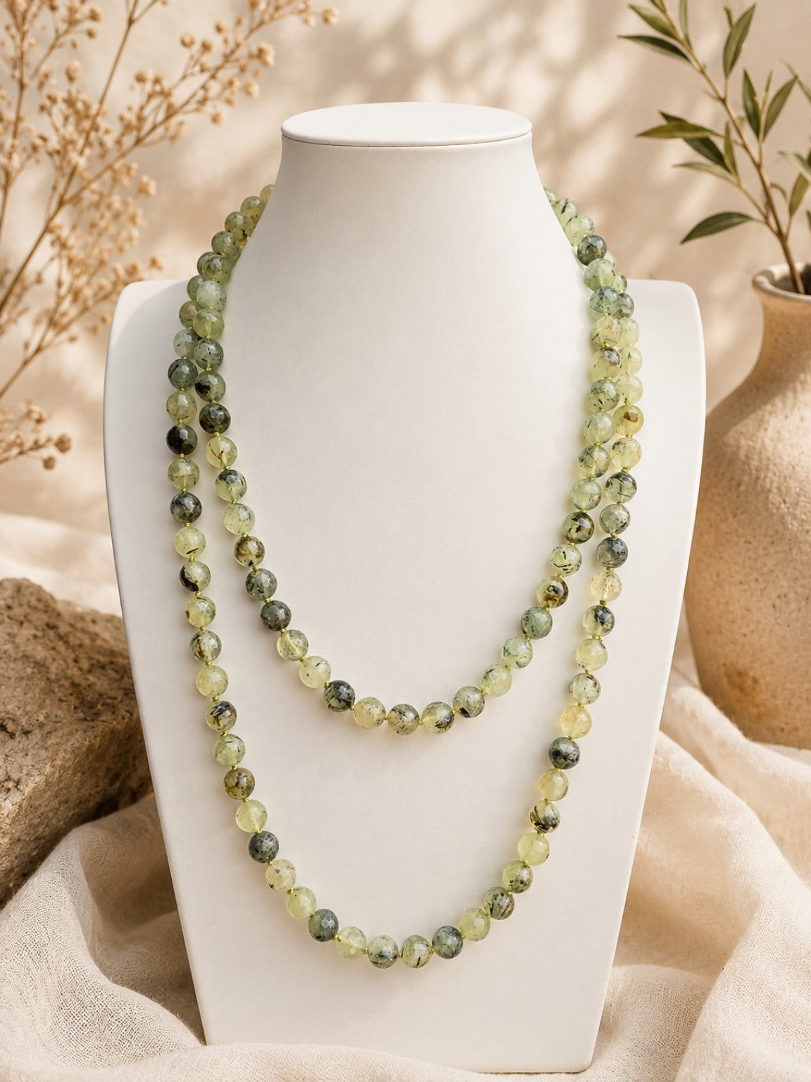 Collana Lunga 120 cm in Prehnite Naturale Sfaccettata Annodata a Mano