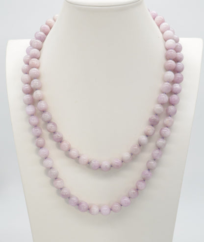Sautoir en Kunzite naturelle 10 mm noué à la main – 120 cm