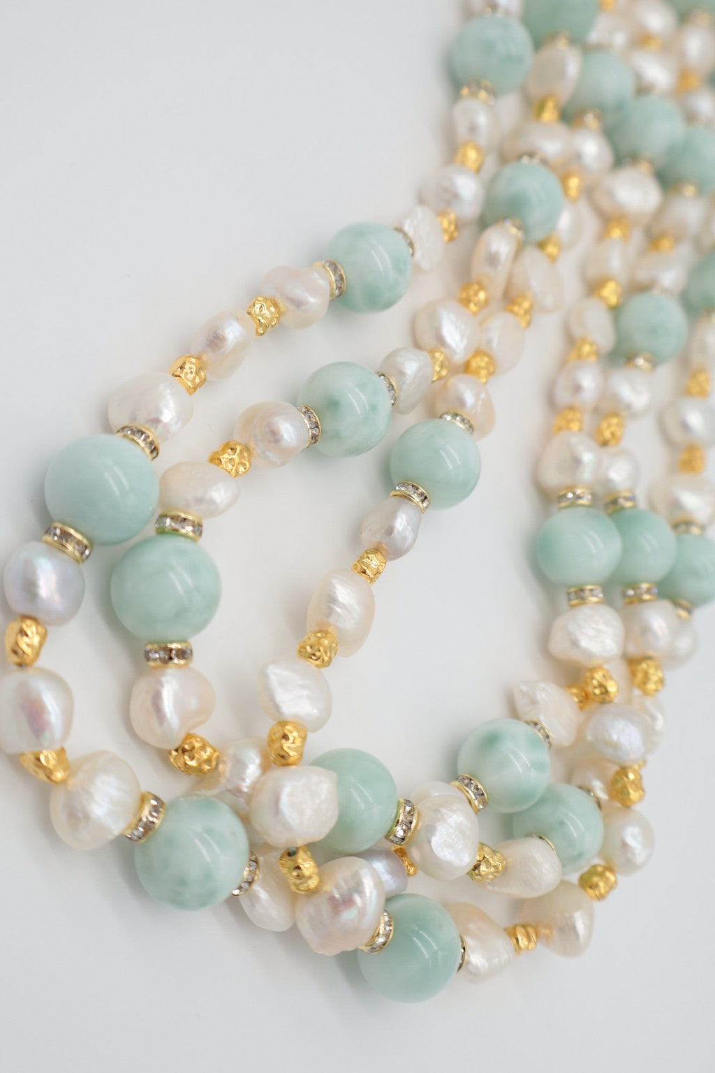 Collana Prestige a Tre Fili in Larimar e Perle Barocche Naturali