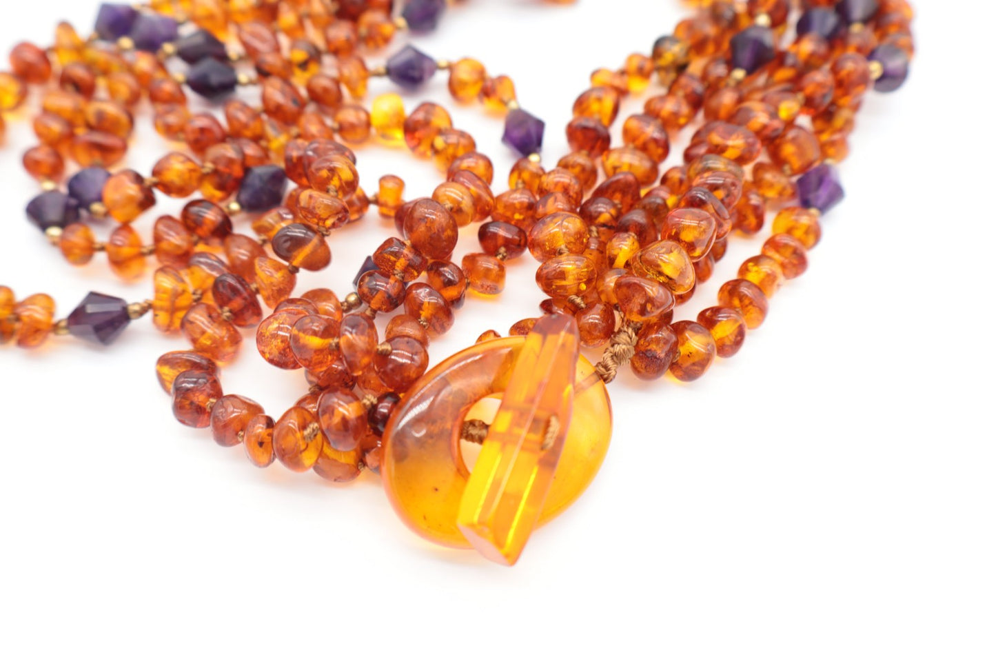 Collana Multifilo in Ambra Baltica Naturale con Elementi Viola Sfaccettati