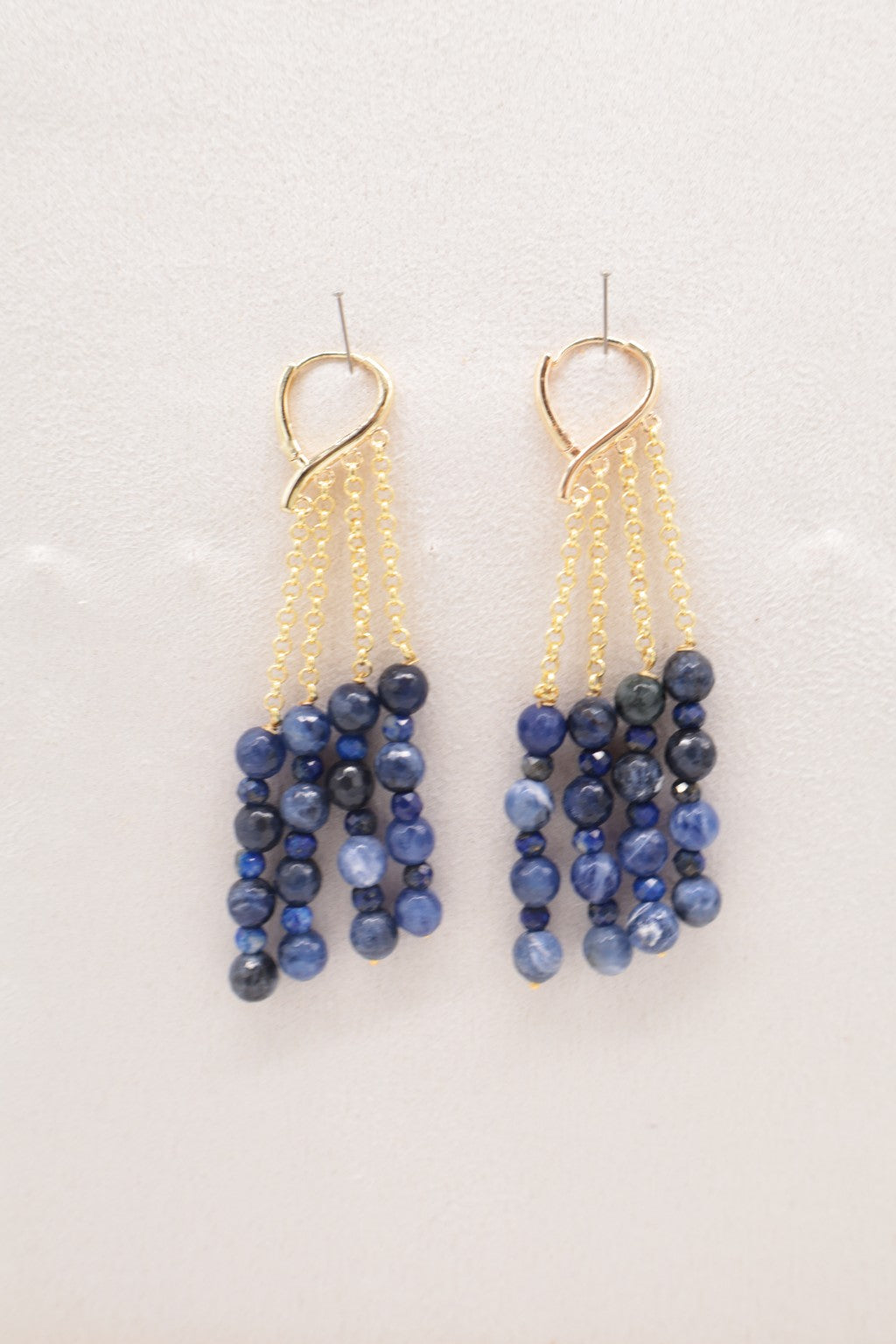 Orecchini a Cascata in Sodalite e Lapislazzuli Sfaccettati – Bronzo Dorato