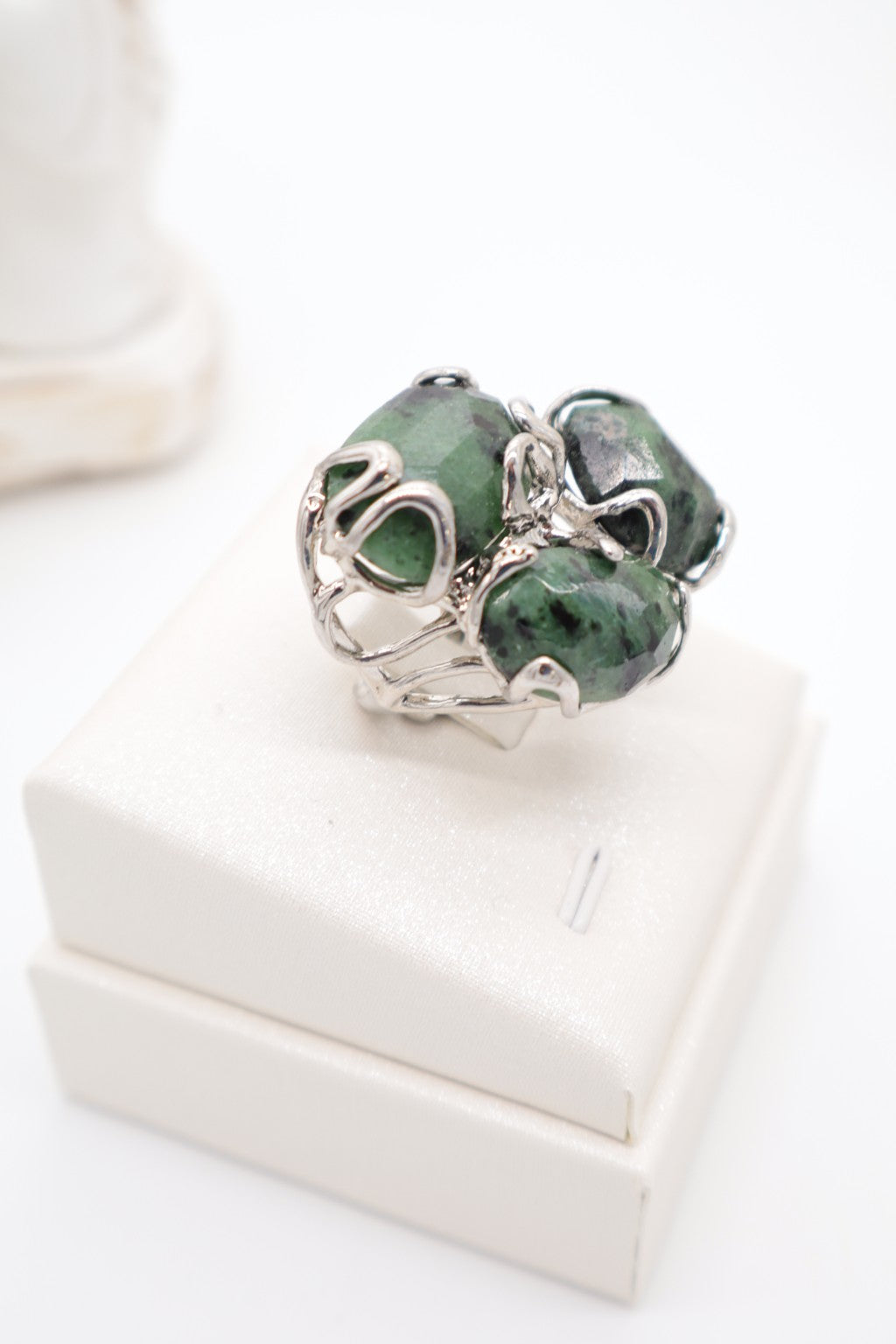 Anello Cocktail in Zoisite Verde
