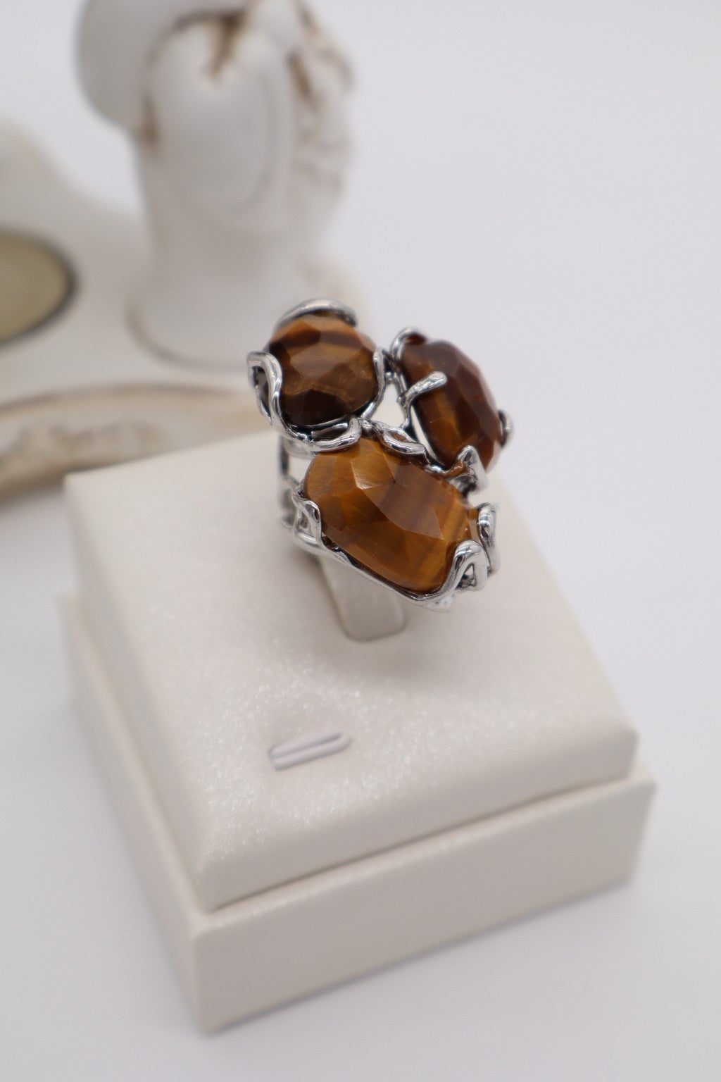 Anello Maxi Cocktail in Bronzo Rodiato con Occhio di Tigre
