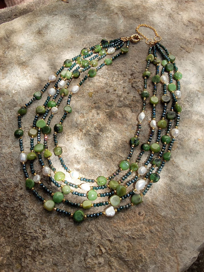 Collana Multifilo Giada Canadese, Perle d'Acqua Dolce e Cristalli