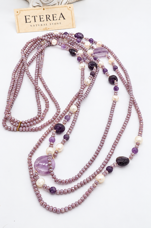 Collana Lunga Multifilo in Ametista, Cristalli Sfaccettati e Perle di Fiume – 100 cm