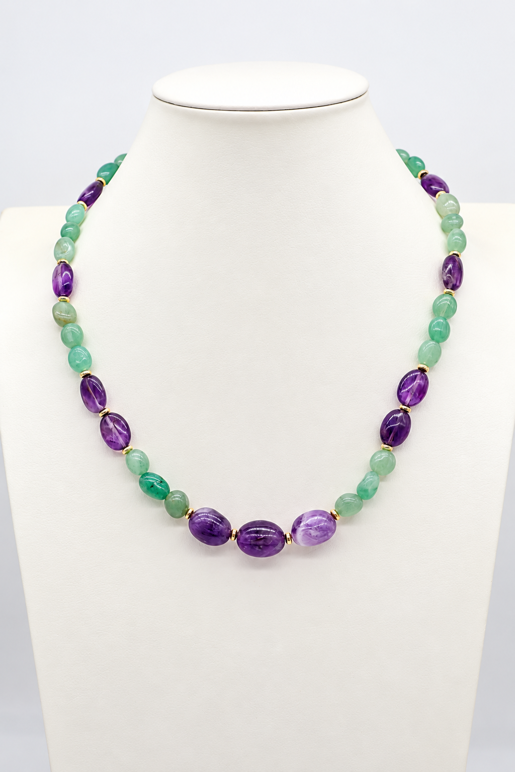 Collier Essential in Ametista e Avventurina naturale, con chiusura in acciaio dorato.