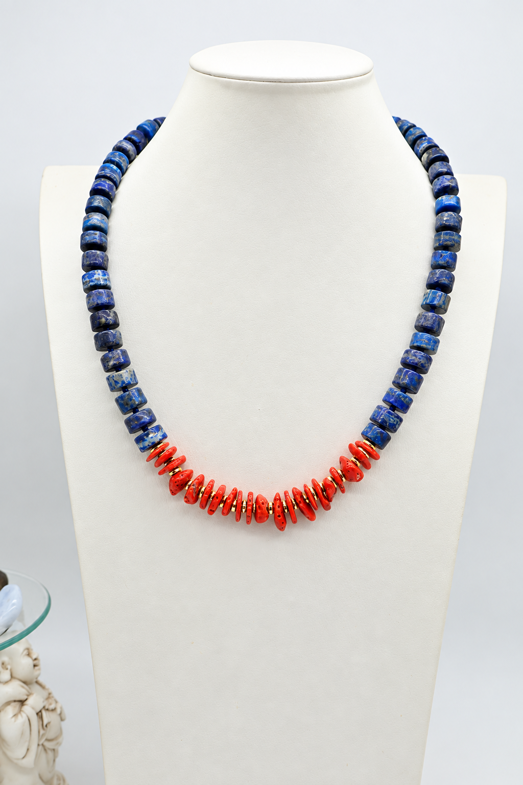 Collana in lapislazzuli e corallo rosso naturale, 60 cm, con chiusura in argento dorato