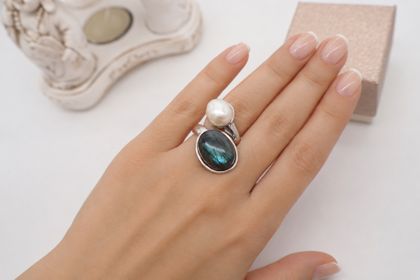 Anello Contrarié in Argento 925 con Labradorite e Perla Naturale