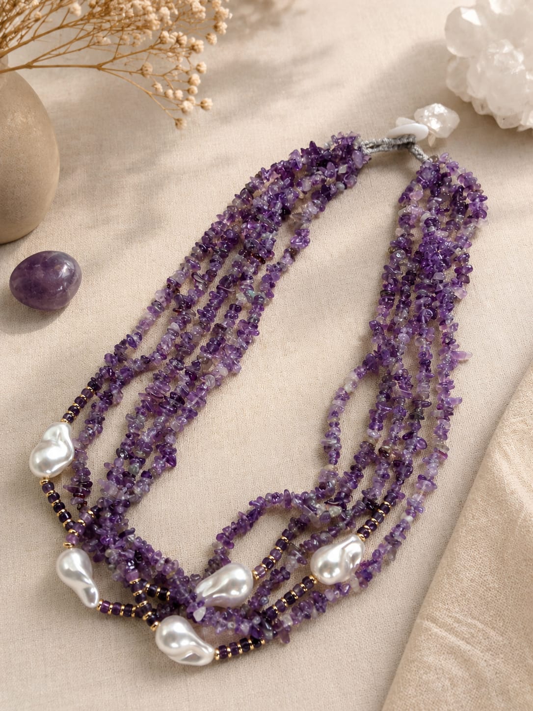 Collana multifilo in ametista e perle barocche – 55 cm