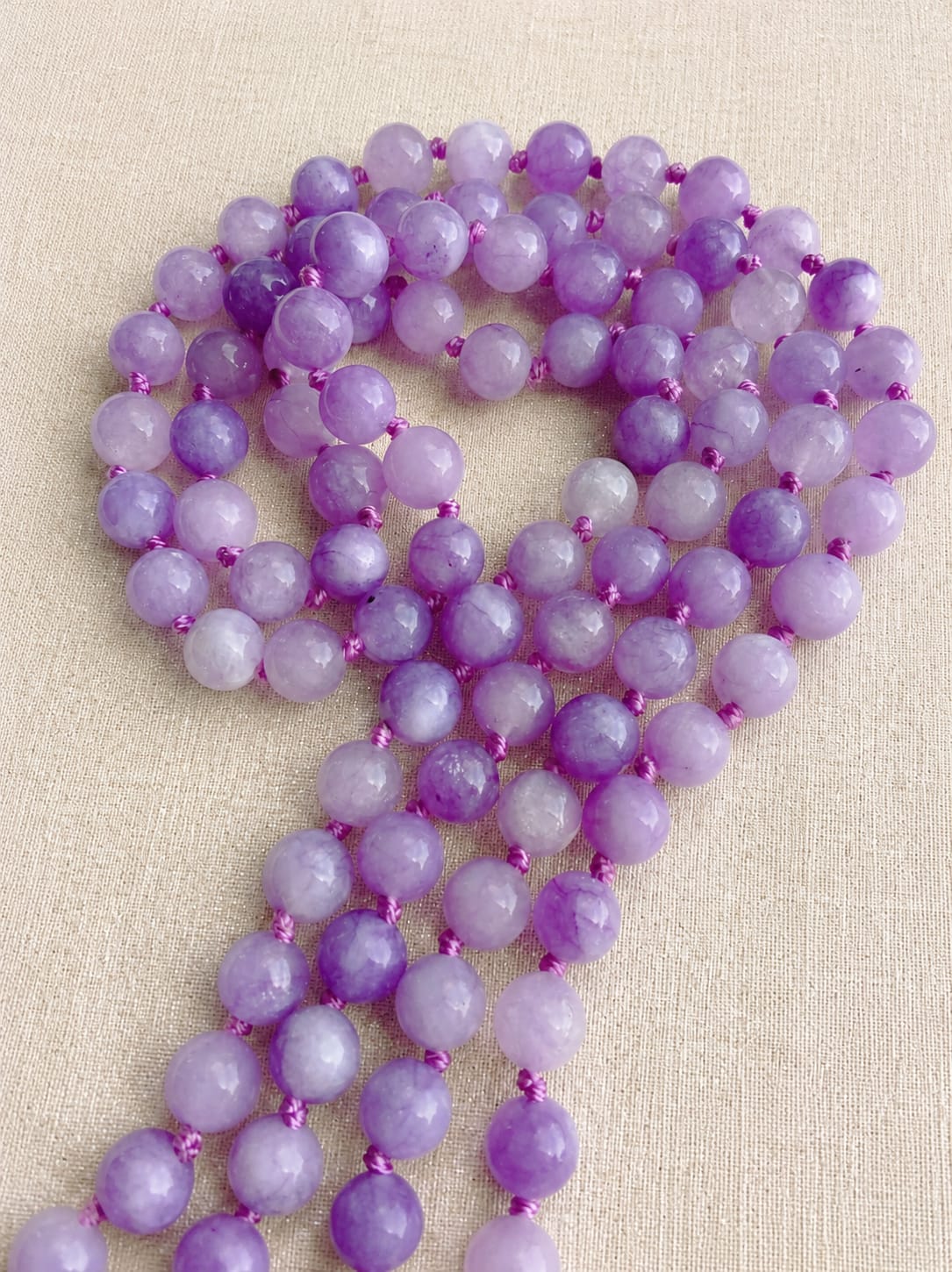 Collana Lunga in Giada Glicine Naturale 120 cm – Pietre da 8 mm
