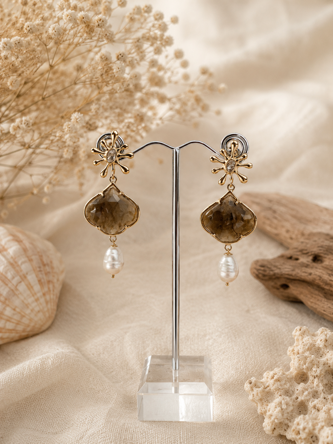 Orecchini pendenti in Labradorite sfaccettata e Perle d'acqua dolce