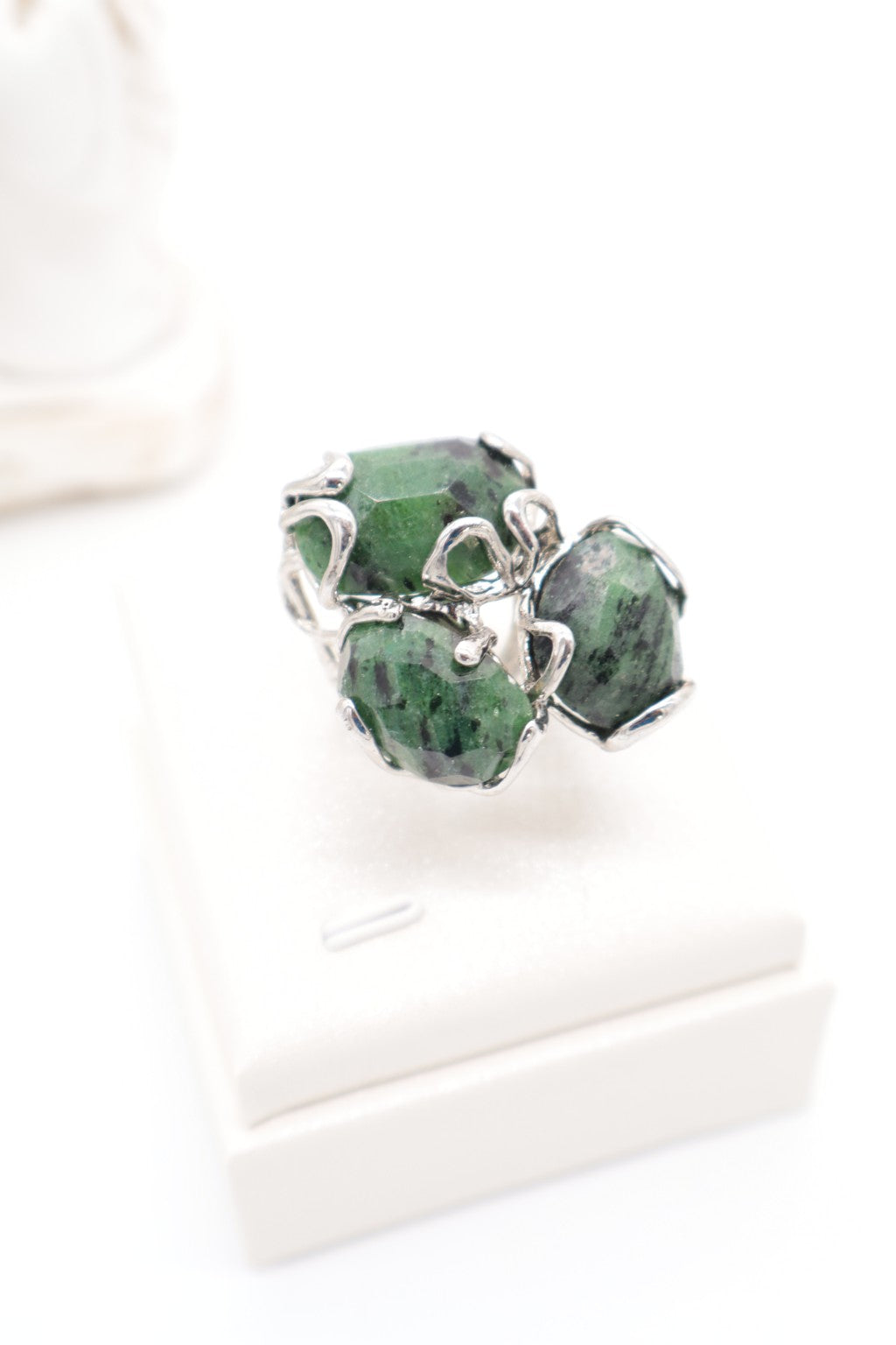 Anello Cocktail in Zoisite Verde | Eterea Natural Stone