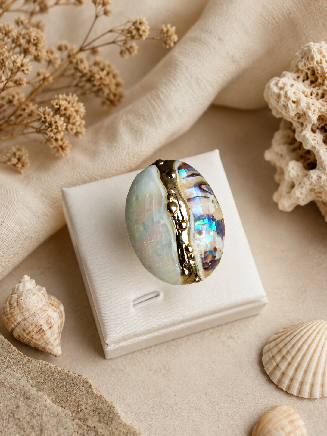 Anello Ovale Bombato in Abalone e Madreperla Eterea Natural  Stone