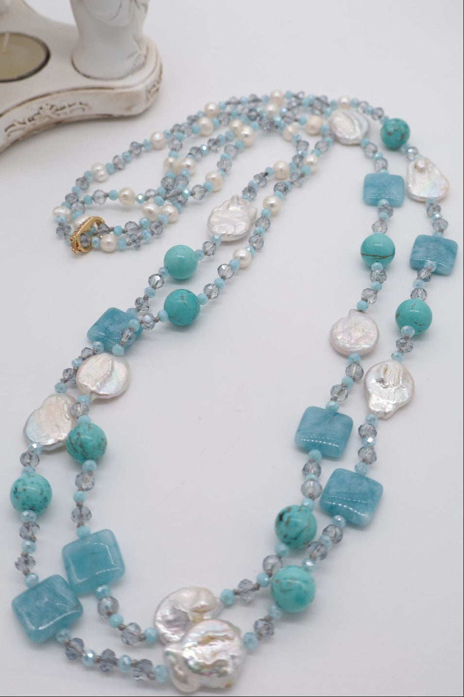 Collana componibile a due fili con amazzonite turchese, perle scaramazze, pietre naturali e cristalli celesti e grigi