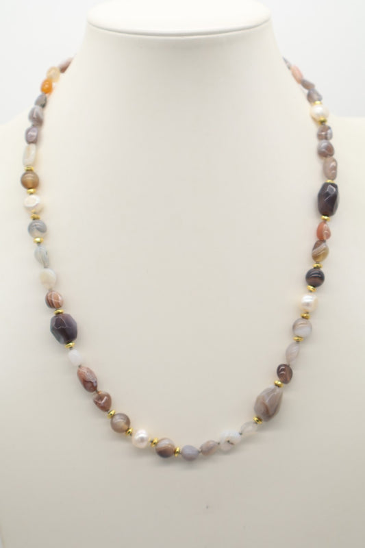 Collana in Agata Bosniaca e perle di fiume con distanziali dorati