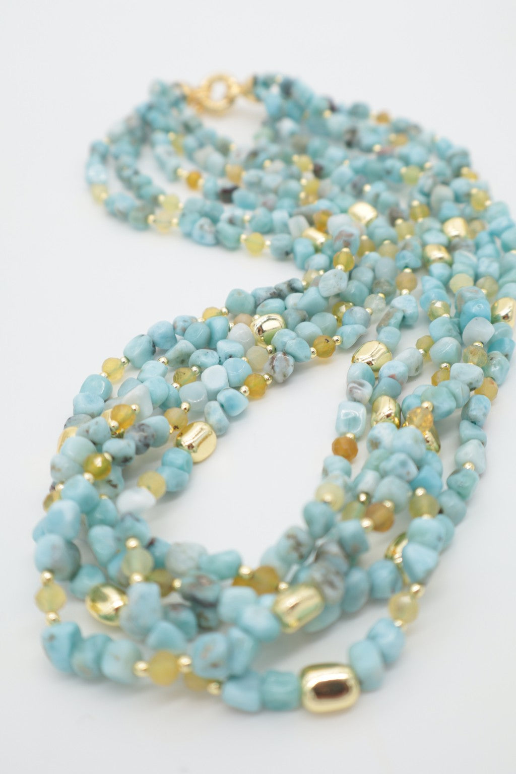 Collana multifilo in Larimar e opale giallo naturale, cinque fili con chiusura in argento, Eterea Natural Stone.