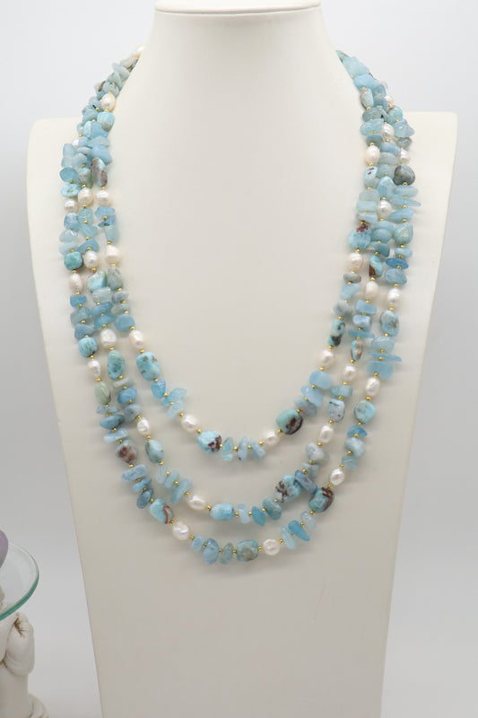 Collana multifilo in acquamarina, larimar e perle di fiume con chiusura in argento dorato