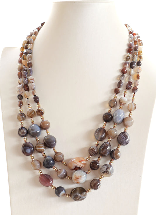 Collana Multifilo 3 Fili in Agata Botswana e Cristalli Naturali – 75 cm