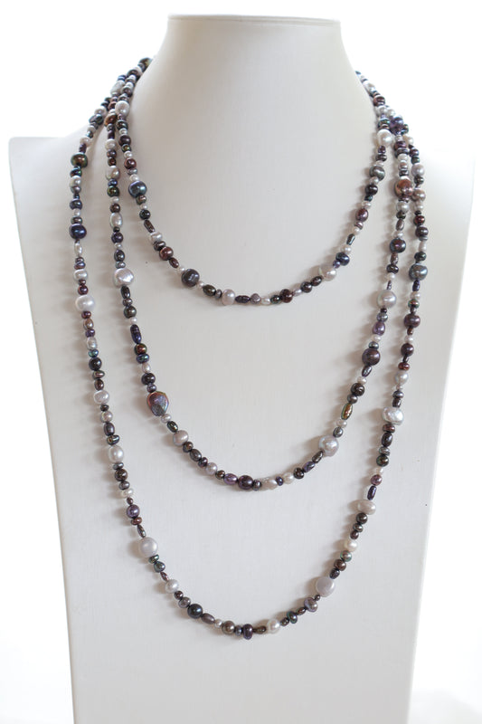 Collana Lunga 160 cm in Perle di Fiume Multicolore – Perle Naturali Irregolari