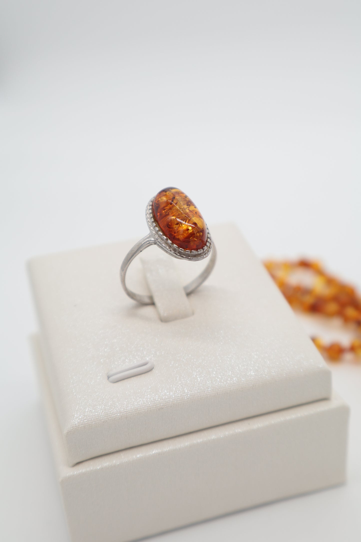 Anello in Argento 925 con Ambra Baltica Ovale