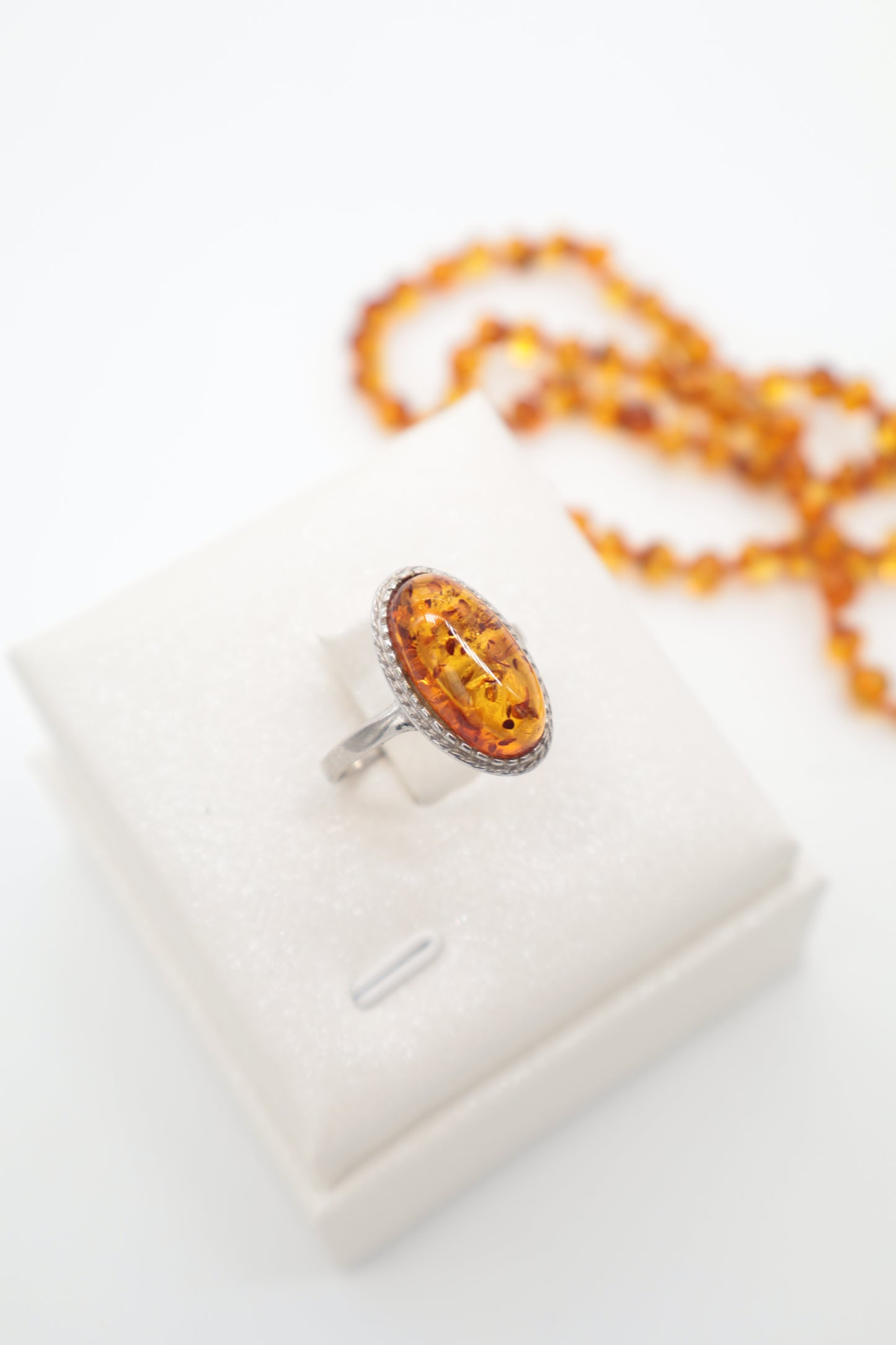 Anello in Argento 925 con Ambra Baltica Ovale