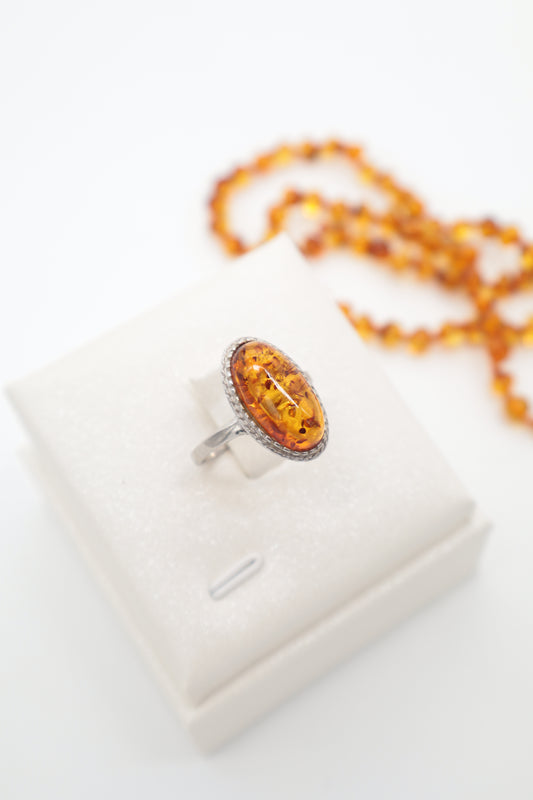 Anello in Argento 925 con Ambra Baltica Ovale