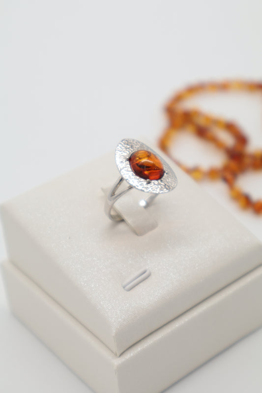 Anello in Argento 925 con Ambra Baltica Ovale