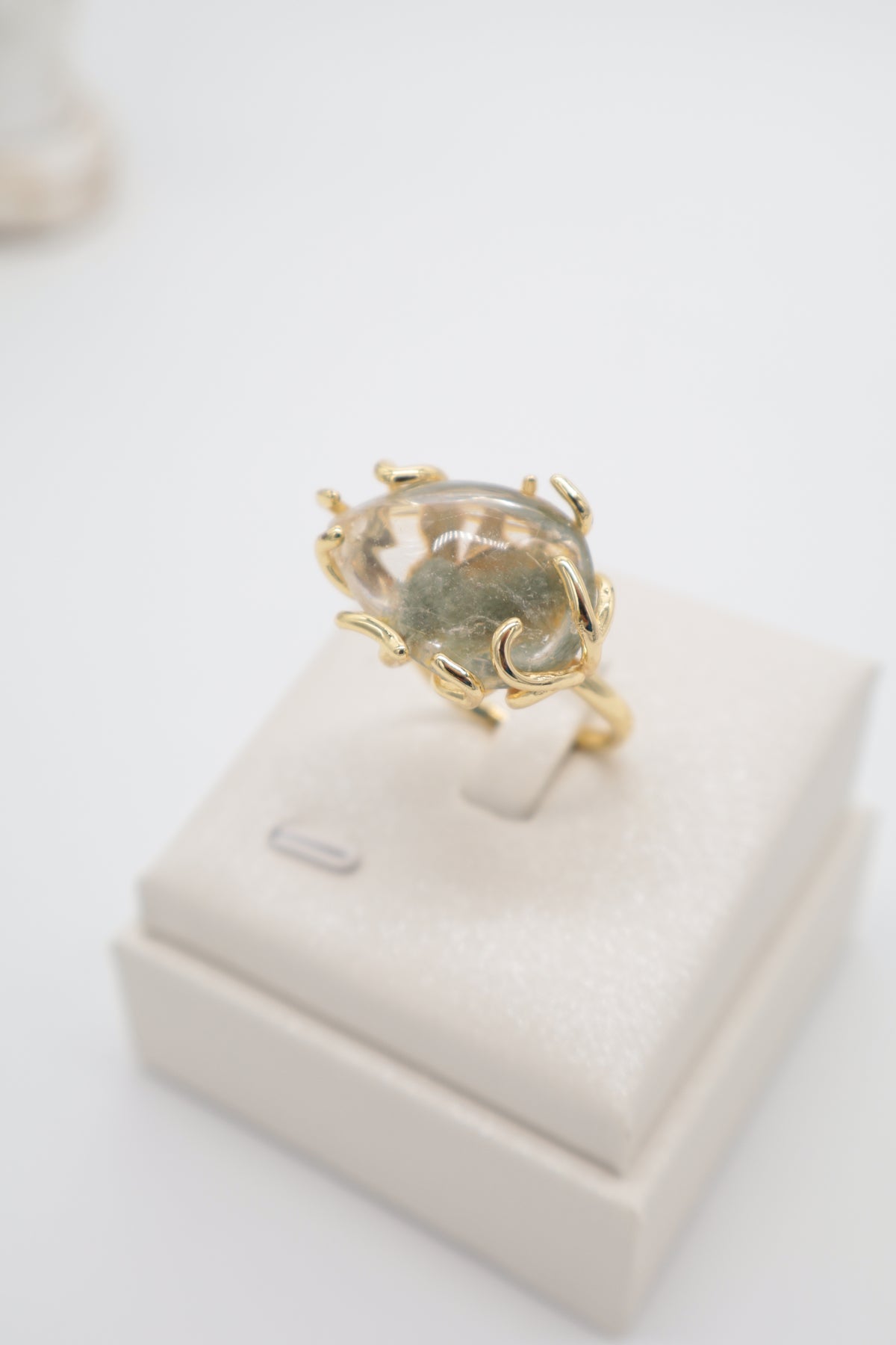 Anello Regolabile in Quarzo Giardino Naturale – Ottone Galvanizzato Color Oro