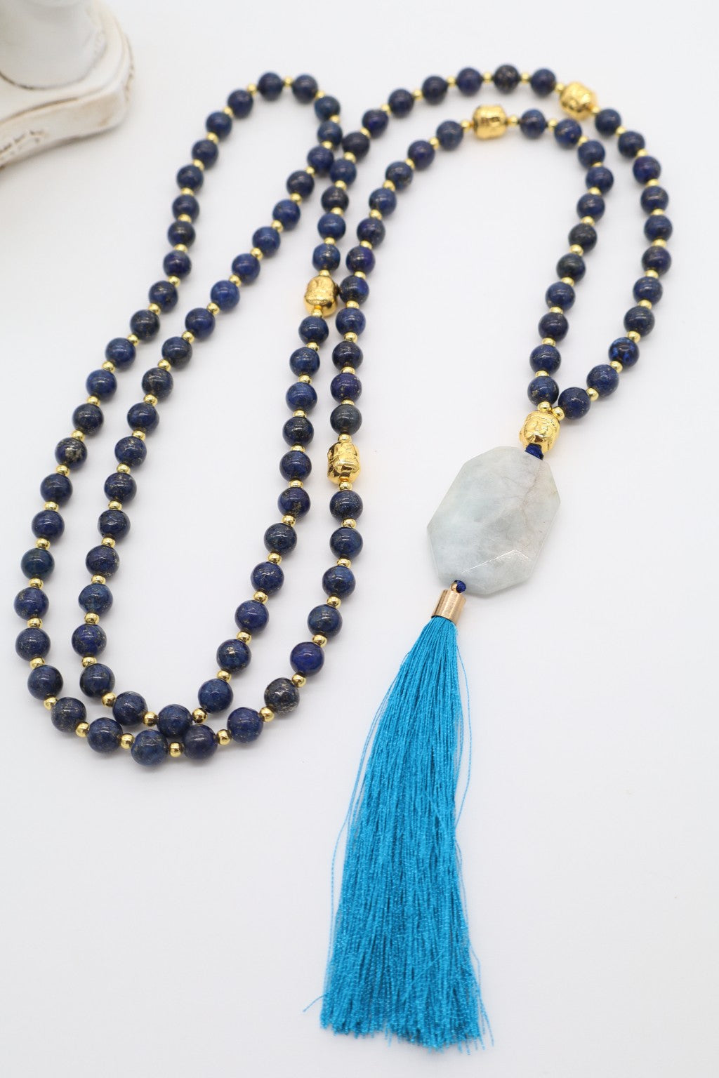 Mala Akasha in Lapislazzuli e Acquamarina con dettagli in Ematite dorata e Buddha dorati.