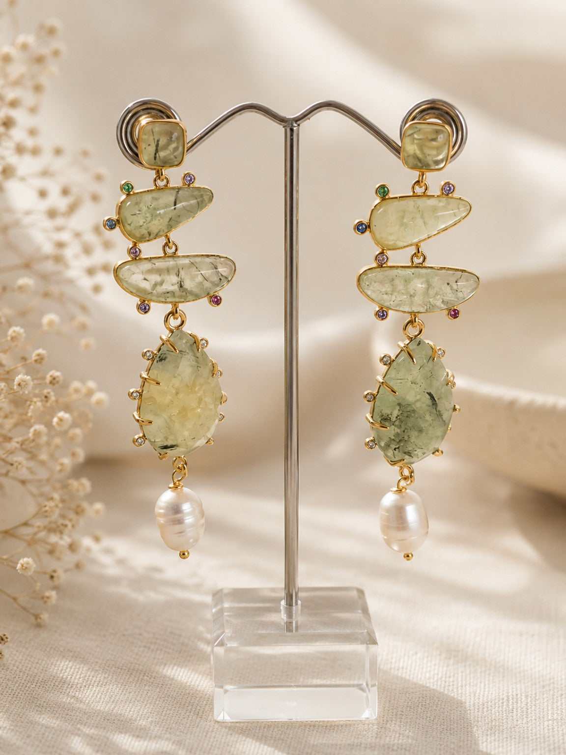 Orecchini Pendenti in Prehnite e Perla di Fiume Eterea Natural Stone