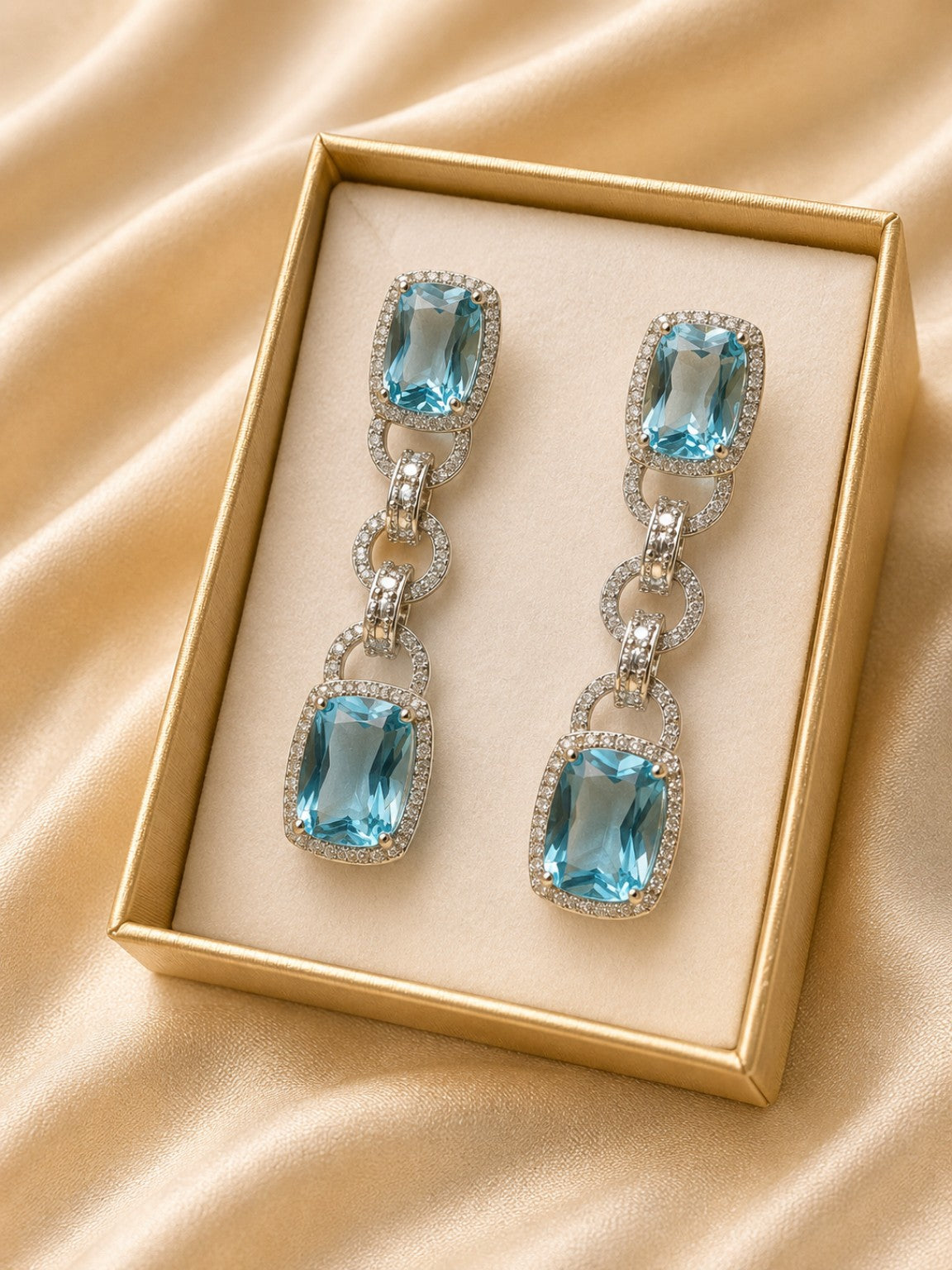 Orecchini Venere con Cristalli CZ Azzurri e Zirconi | Eterea Natural Stone