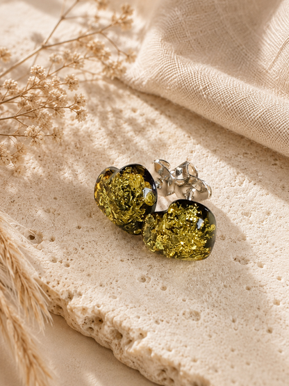 Orecchini a cuore in Ambra Baltica verde con perno in Argento 925.Eterea Natural Stone