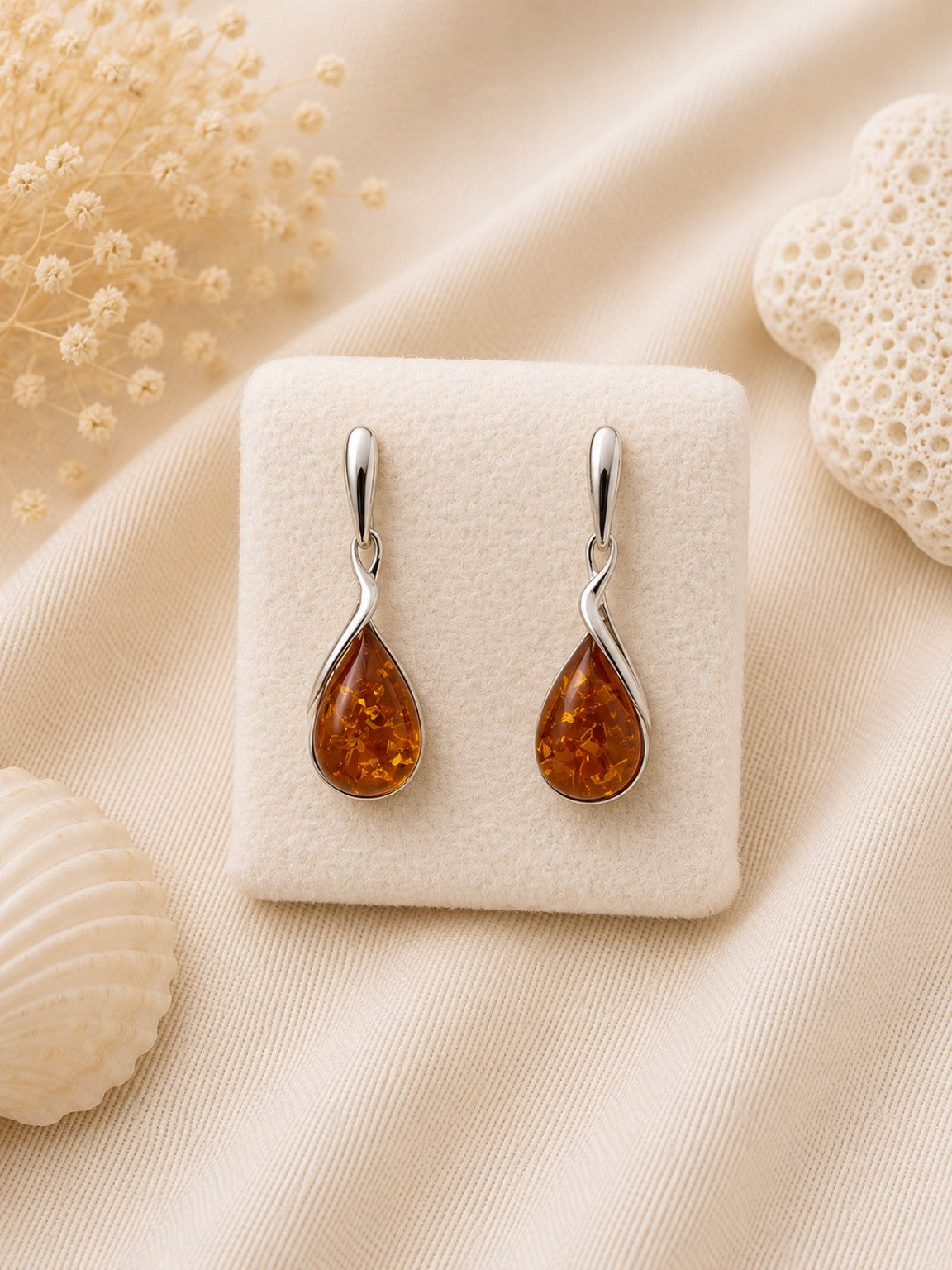 Orecchini in Argento 925 con Ambra Baltica a Goccia – Eleganza Naturale Eterea Natural Stone