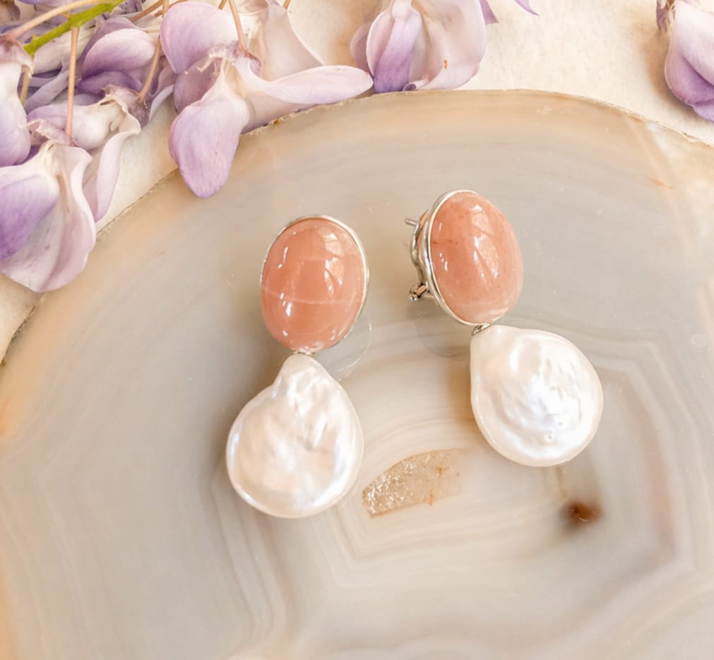 Orecchini con Perle naturali e pietre di luna rosa Argento 925