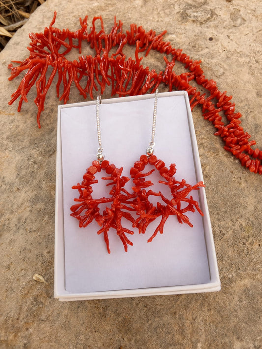 Orecchini in Corallo Naturale Rosso con Monachella in Argento 925 e Zirconi