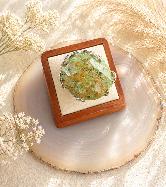 Anello Regolabile Grande in Bronzo Rodiato con Agata Muschiata Sfaccettata