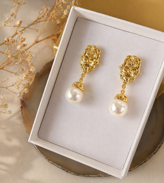 Orecchini in argento 925 placcato oro con perle naturali – Eleganza senza tempo