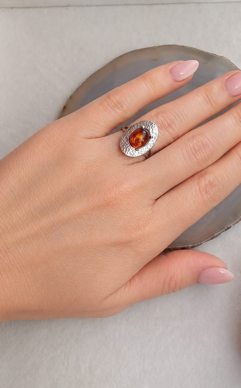 Anello in Argento 925 con Ambra Baltica Ovale