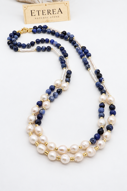 Collana lunga doppio filo in sodalite blu sfaccettata e perle Edison d'acqua dolce