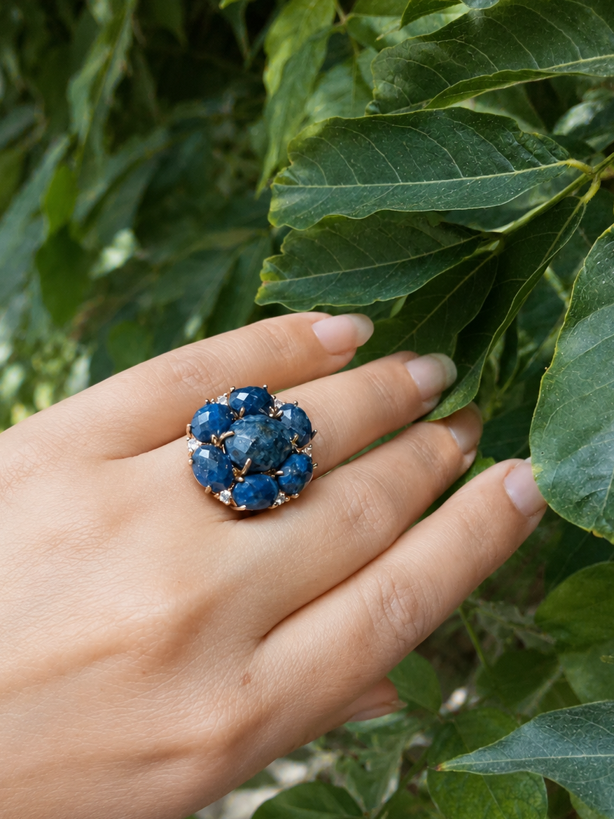 Anello Cocktail Regolabile a Fiore in Lapislazzuli Naturale | Eterea Natural Stone