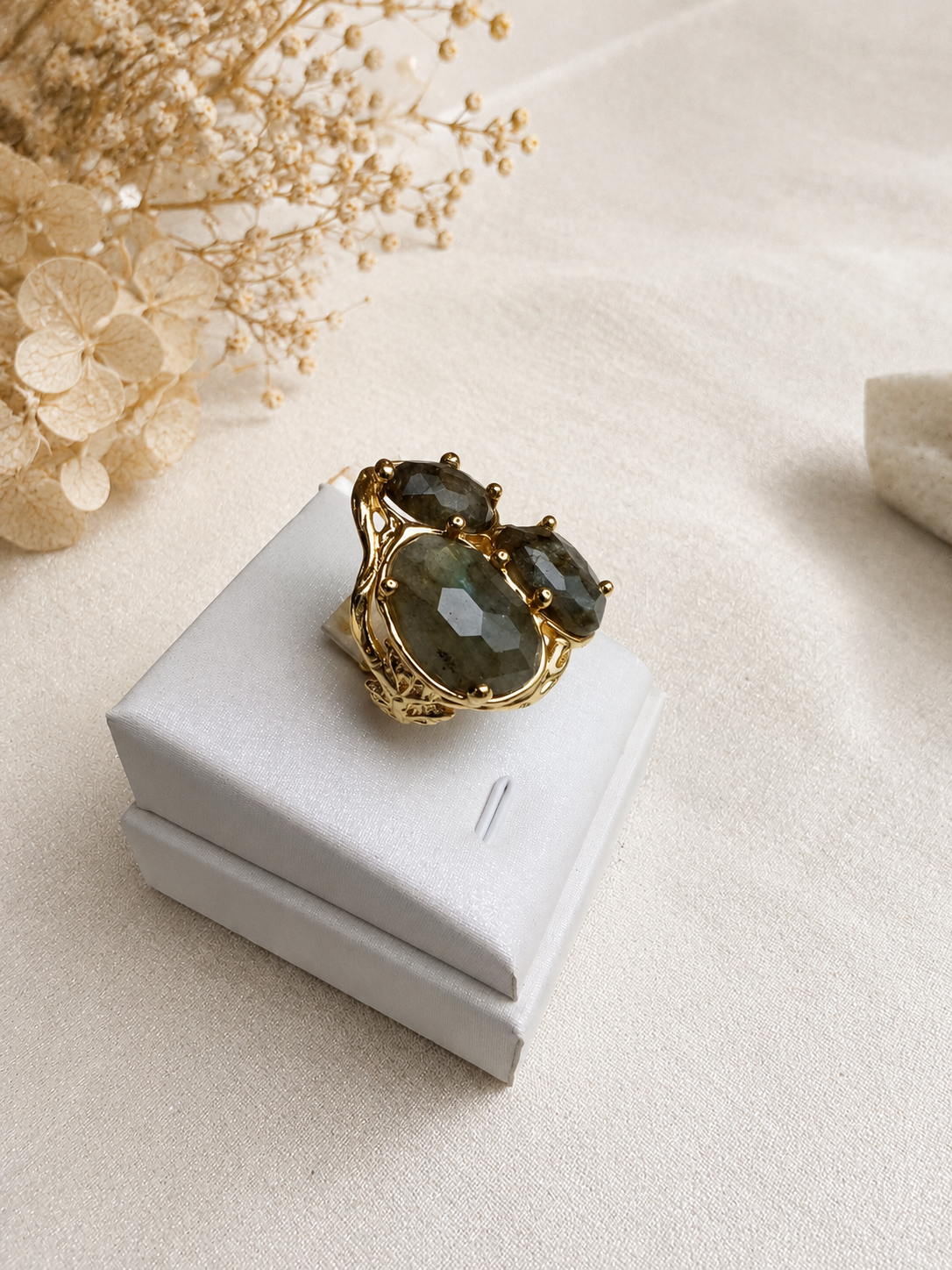 Anello Cocktail Labradorite Sfaccettata Regolabile in Ottone Galvanizzato Oro
